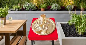 Juego de cena de latón martillado de 7 piezas con cuenco Thali duradero, plato de vidrio, cuchara para el hogar, restaurante, Hotel, incluye embalaje de regalo - Product Image 5