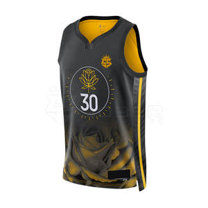 Camiseta de baloncesto de poliéster transpirable personalizable, característica de secado rápido, ropa de equipo de diseño propio de Pakistán hecha en fábrica de alta calidad - Product Image 1