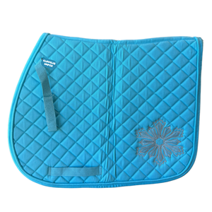 Elegante y Lujosa Manta Acolchada para Silla de Montar de 450 GSM, de Polialgodón y Forro Polar Transpirable, para Salto y Equitación, Venta al por Mayor con Marca Privada - Product Image 1