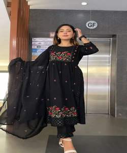 Robes de style vestimentaire modeste musulman pour le ramadan Abaya Line Plus Size Long Formel Patterns Fashion Kaftan African Clothing Collection - Product Image 4