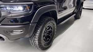 Limpiar 2025 Dod g e Du r a NG o R/T AWD - Product Image 5