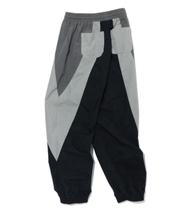 Vente en gros 2026 OEM, survêtements personnalisés avec logo brodé, ensemble coupe-vent en nylon pour hommes - Product Image 5