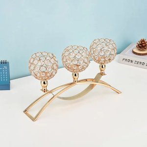 Candélabre de table de mariage en cristal à trois tasses, tige de boules dorées pour la décoration de la maison de mariage - Product Image 1