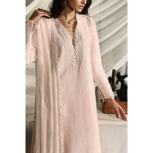 ชุดสูทผ้าลอนปักลาย 3 ชิ้นสำหรับผู้หญิง พร้อมผ้าคลุมไหล่ชีฟองปักลาย รุ่น KD-62002 - Product Image 3