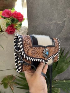 กระเป๋าถือคลัทช์หนังวัวขนสัตว์สีเทอร์ควอยส์มีสไตล์สำหรับผู้หญิงกระเป๋าสตางค์แกะสลักด้วยมือเคสโทรศัพท์แฟชั่นใช้งานได้หลากหลาย - Product Image 2