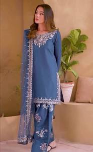 RADHE EXPORTS lance un nouveau haut en crêpe naturel pur, moderne et à séchage rapide, pour les fêtes, avec un ensemble palazzo et dupatta. - Product Image 2