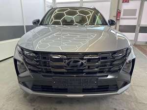 Nuevo/USADO HYUNDAI TUCSON 2.0L Transmisión automática Color PLATEADO Metálico Potencia 117kW 159hp - Product Image 2