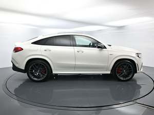 <span class=keywords><strong>Mercedes</strong></span>-Benz GLE AMG GLE 53 4MATIC+ SUV de luxe 2023, en excellent état et à <span class=keywords><strong>prix</strong></span> attractif - Product Image 5