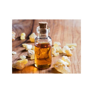 Huile essentielle d'encens biologique certifiée ISO, huile de support pressée à froid, prix compétitifs avec approvisionnement OEM ODM - Product Image 1