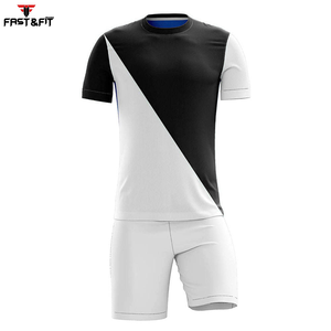 Vente en gros 2024 nouvel arrivage d'uniformes de football d'équipe respirants nouveau design d'uniforme d'équipe de football fabriqué en usine à vendre - Product Image 4