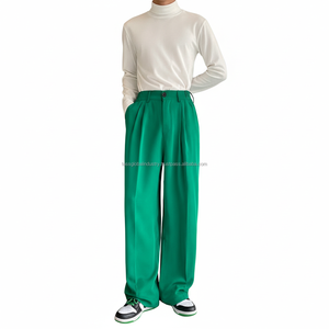 Pantalon plissé vert pour homme de qualité supérieure - Style luxe discret avec ceinture assortie - Product Image 1