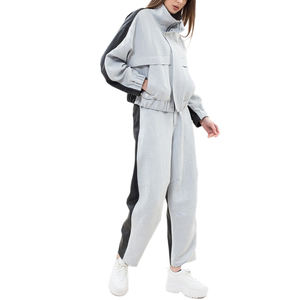 2025ชุดวอร์มสำหรับผู้หญิงมีฮู้ดสำหรับใส่ไปยิมฟิตเนสวิ่งออกกำลังกายสไตล์ใหม่ออกแบบได้ตามต้องการสำหรับฤดูหนาวบริการ OEM - Product Image 2