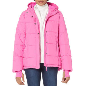 เสื้อพัฟเฟอร์ผู้หญิงคุณภาพดีที่สุดปี 2026 บริการ OEM ผลิตตามสั่ง ดีไซน์ใหม่ แขนยาว สีพื้น - Product Image 3