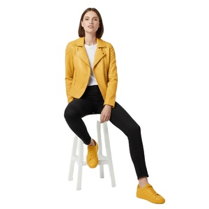 Chaqueta de Motociclista de Cuero Amarillo para Mujer, Logotipo Personalizado Impreso, Precio de Fábrica al por Mayor, Estilo Motero Genuino, Abrigo de Moda para Mujer - Product Image 1