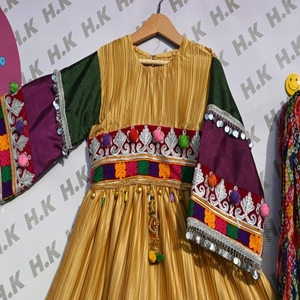 Livraison gratuite dans le monde entier fait à la main robe traditionnelle afghane en bas quantité minimale de commande robes pour femmes sur mesure robes tribales afghanes - Product Image 1