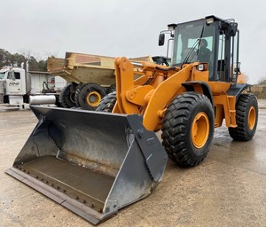 Chargeuse sur pneus Case 721E modèle 2010 - Chargeuse de chantier de taille moyenne de 195 CV pour les tâches lourdes - Product Image 3