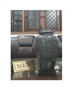 Urna de cremación de Metal de diseño clásico más vendida Urna de cenizas de diseño clásico único Precio al por mayor de alta calidad Urna conmemorativa para adultos - Product Image 3