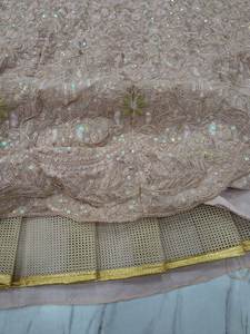 ชุดเลเฮนกาโชลีผ้าโพลีเอสเตอร์เนื้อจอร์เจตต์พรีเมียม ดีไซน์เนอร์ ประดับเลื่อมหนัก ปักดิ้นดอริ ยาวกรอมพื้น 3.5 เมตร ทรงบาน สวยสง่างาม - Product Image 6