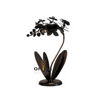 Oniya Fer Orchidée Noir Or Décor Fleur Stand avec Lumière Moderne Idéal Cadeau Table Décor Art pour Chambre Salon Hôtel