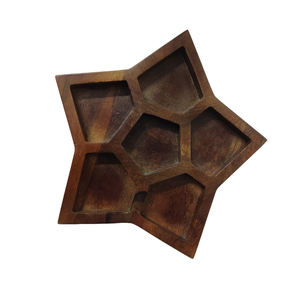 Venta al por mayor de fábrica Bandejas de servicio de madera de mango en forma de estrella Logotipo personalizado Snacks Fruta seca Caja de dulces de madera para uso doméstico o Navidad - Product Image 2