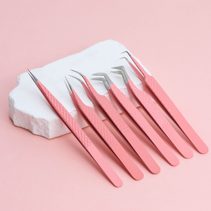 แหนบขนตาปลอมสีชมพูปลายเพชรปลายเส้นใยสีเงิน - Product Image 6