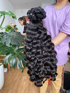 Vente en gros 100% paquets de cheveux bruts vietnamiens Remy cambodgiens à double tirage vague naturelle et extensions de donneur unique Curl italien - Product Image 6