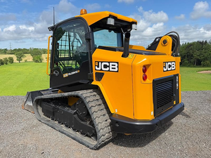 Cargadora de orugas diésel JCB 205 de calidad premium con bomba de engranajes, potente y versátil para proyectos de construcción profesionales - Product Image 4