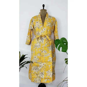 Kimono de Verano Pintado a Mano, Algodón Puro, Estampado Indio de Hojas y Flores, Negro-Dorado, Hausmantel, Traje de Baño - Product Image 1