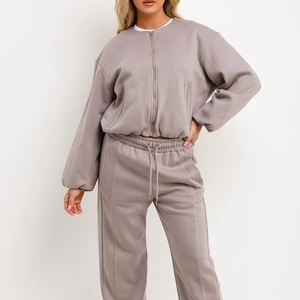 ชุดวอร์มแขนยาวผ้าเนื้อนุ่ม ดีไซน์ล่าสุด สวมใส่สบาย ผ้าฟลีซสัมผัสนุ่ม คุณภาพทนทาน - Product Image 4