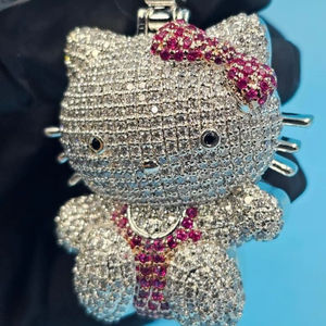 จี้เพชรโมอิสซาไนต์ VVS สุดฮิต สไตล์ฮิปฮอป ลายเฮลโลคิตตี้ ประดับเพชรเต็มวง ดีไซน์ฮิปฮอปสำหรับผู้หญิง ราคาประหยัด - Product Image 4