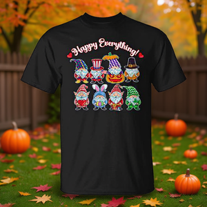 T-Shirt Promozionale per Amanti dei Gnomi con Design 'Happy Everything' per Tutte le Stagioni Festive - Product Image 3