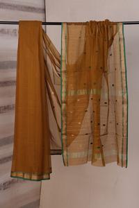 ผ้าส่าหรีผ้าฝ้ายผสมไหมสีน้ำตาลสวยหรูพร้อมขอบตัดสี |   ชุดประจำชาติอินเดียแบบดั้งเดิม |   งานรื่นเริง |   งานแต่งงาน |   ผู้ออกแบบชุดส่าหรีสำหรับงานปาร์ตี้ - Product Image 5