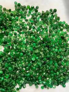 Perles de pierres précieuses en vrac à facettes en béryl vert teint Perles de pierre de qualité supérieure - Product Image 3