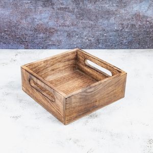 Porte-serviettes carré en bois de manguier brûlant pour accessoires de bar de cuisine de décor de restaurant (7.5 "x 7.5" x 2.75 ") - Product Image 3