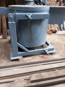 Vente chaude 600 Kgs four inclinable hydraulique Design moderne four électrique opération facile pompe de fusion des métaux moteur de creuset - Product Image 2