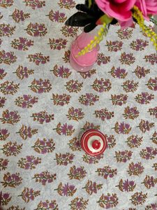 Mantel de Algodón Estampado a Mano: Rayas Florales, Lino Boho para Mesa de Comedor, Decoración Étnica para el Hogar al Mejor Precio - Product Image 3