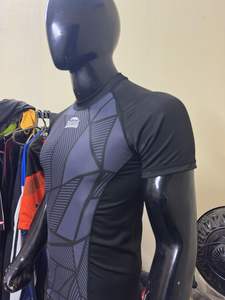 Chemises de compression respirantes pour hommes adultes, manches courtes, coupe ajustée, rashguard de fitness, vêtements de sport, rashguard de BJJ MMA, couture de protection - Product Image 3