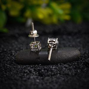 Pendientes de Diamantes Redondos Cultivados en Laboratorio con Certificación IGI de 2.00 CTW, Oro Amarillo Sólido de 14K/18K, Joyería Fina para Bodas - Product Image 3