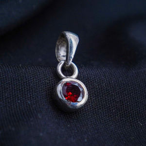 Colgante de Gema granate de Plata de Ley 925 - Product Image 1