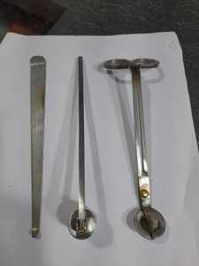 Eteignoir de bougie élégant en acier inoxydable accessoire à motifs en gros pour ensembles d'entretien de bougies accessoires de parfum - Product Image 3