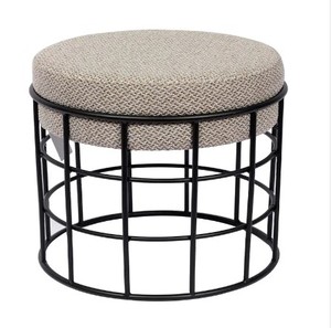 Repose-pieds en velours moderne Anneau en métal Pouf pouf rond - Product Image 3