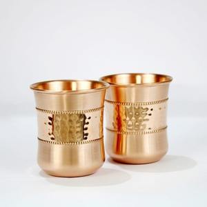 Verre à boire en cuivre en gros d'usine Design fait main idéal pour servir du jus de cocktails - Product Image 1