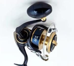 Carrete de Pesca Giratorio Profesional, Relación de Engranajes 4.2:1, Recuperación con Mano Derecha, Aleación de Magnesio, Acero Inoxidable, 140g, para Pesca - Product Image 2