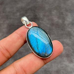 Excelente cabujón ovalado de labradorita azul Natural, colgante de diseñador Chapado en plata de ley 925 sólida para joyería al por mayor de mujer - Product Image 4