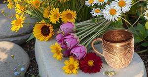 Tazas de mula de metal de cobre de Moscú hechas a mano 100% CAPACIDAD DE 18 oz en relieve sólido puro para fiestas - Product Image 6