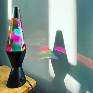 Commercio all'ingrosso colorato soggiorno design personalizzato razzo extra large camera da letto movimento <span class=keywords><strong>lava</strong></span> lampada moderna lampada da tavolo a led in vetro
