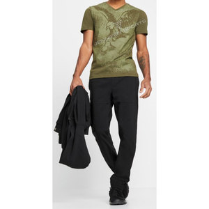 Camiseta personalizada de alta calidad para hombre 100% tela de Jersey de algodón, cuello en V, diseño impreso digital personalizado, etiqueta de cuello interior - Product Image 2