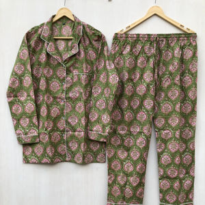 Conjunto de pijama de algodón floral hecho a mano, estampado a mano, estilo indio, vestido de algodón, regalo para ella. - Product Image 1