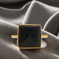 Bague en argent sterling de haute qualité plaquée or 18 carats, faite à la main, avec serti clos, pierre précieuse onyx noir naturel carrée de 12 mm, bijou délicat pour femme