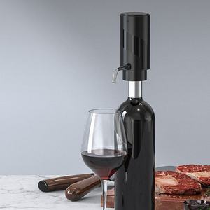 Aérateur à vin électrique rechargeable par USB 800 ml, portable, unité multifonction 6-en-1 avec lumière LED - Product Image 4